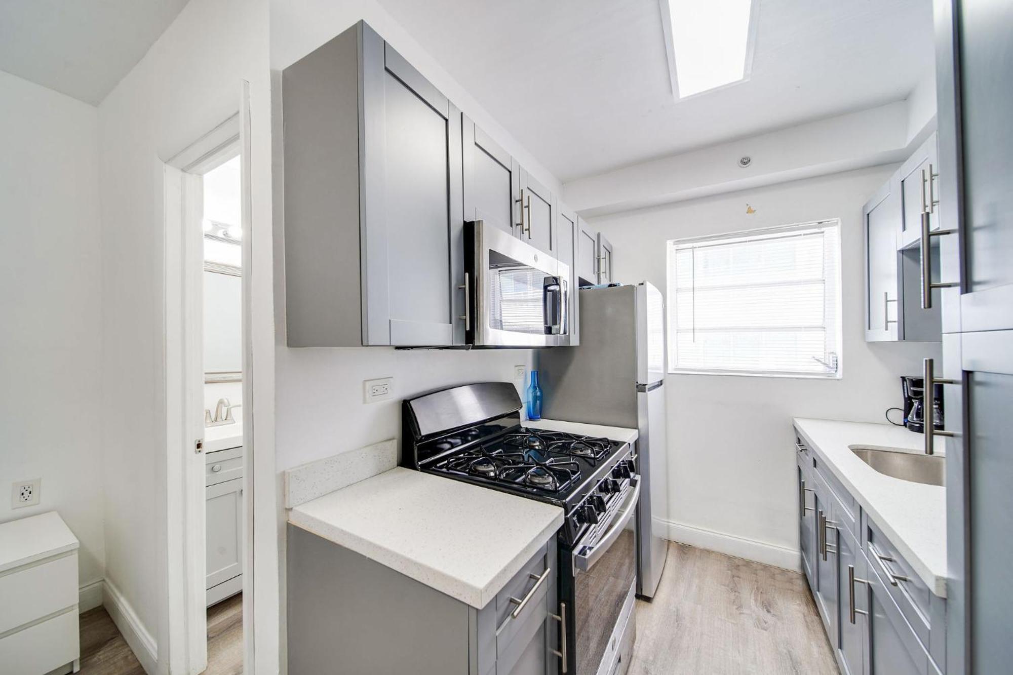 Fun & Value Ocean Dr, South Beach, Steps To Appartement *
